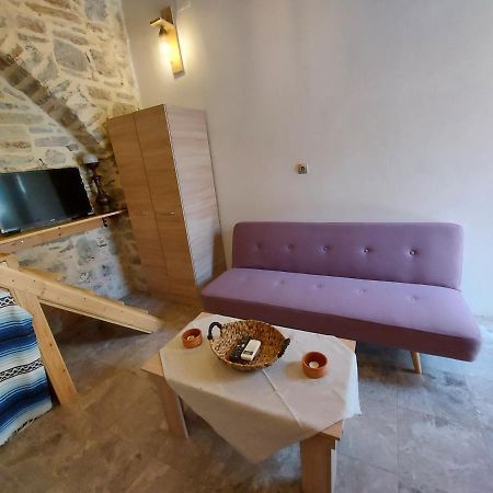 Appartamento Ήλιος Πατσακης Sými Esterno foto