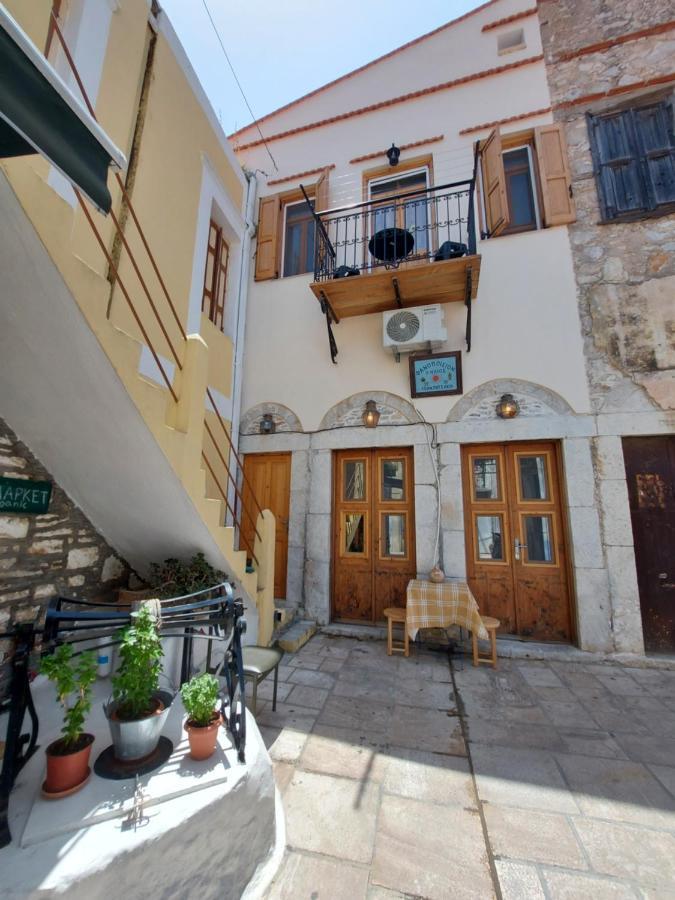 Appartamento Ήλιος Πατσακης Sými Esterno foto